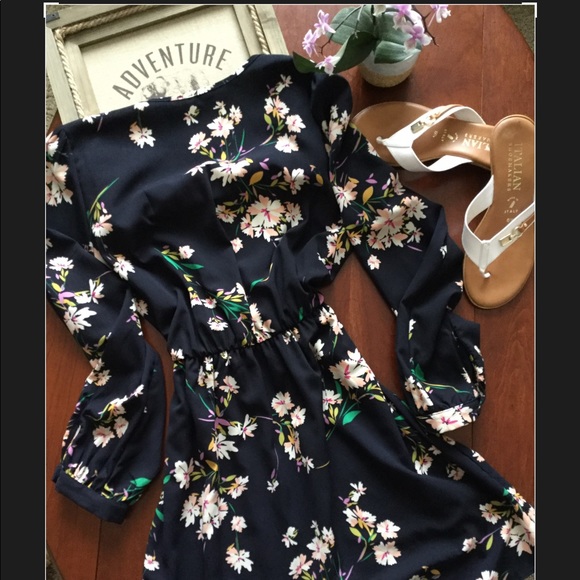 SOLD🚫Honey Punch Herbaceous Faux Surplice Dress - Picture 6 of 8